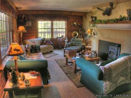 The Log House Lodge Three Rivers Ruang foto