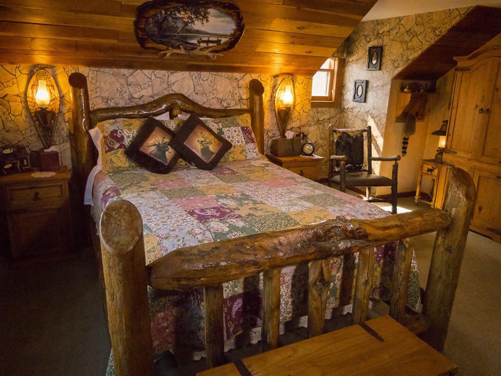 The Log House Lodge Three Rivers Bagian luar foto